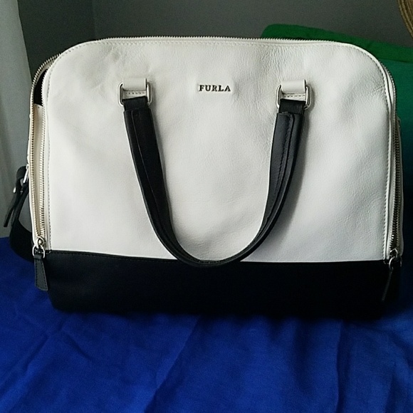 Handbag - Picture 1 of 8